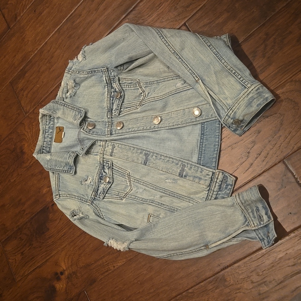 American Eagle Distressed Jean Jacket XS